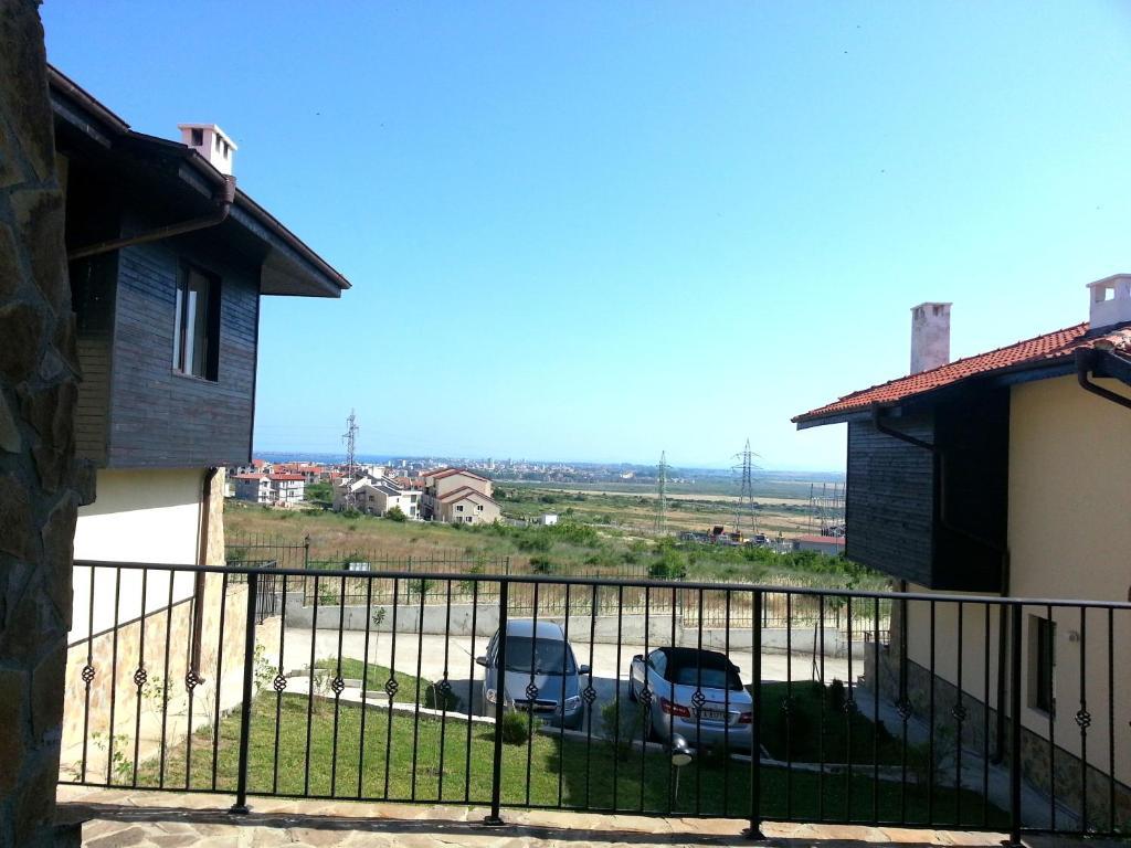 Menada Sunny Hill Villa Kosharitsa Esterno foto