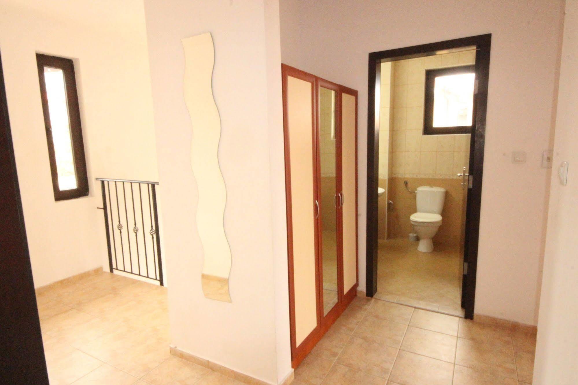 Menada Sunny Hill Villa Kosharitsa Esterno foto